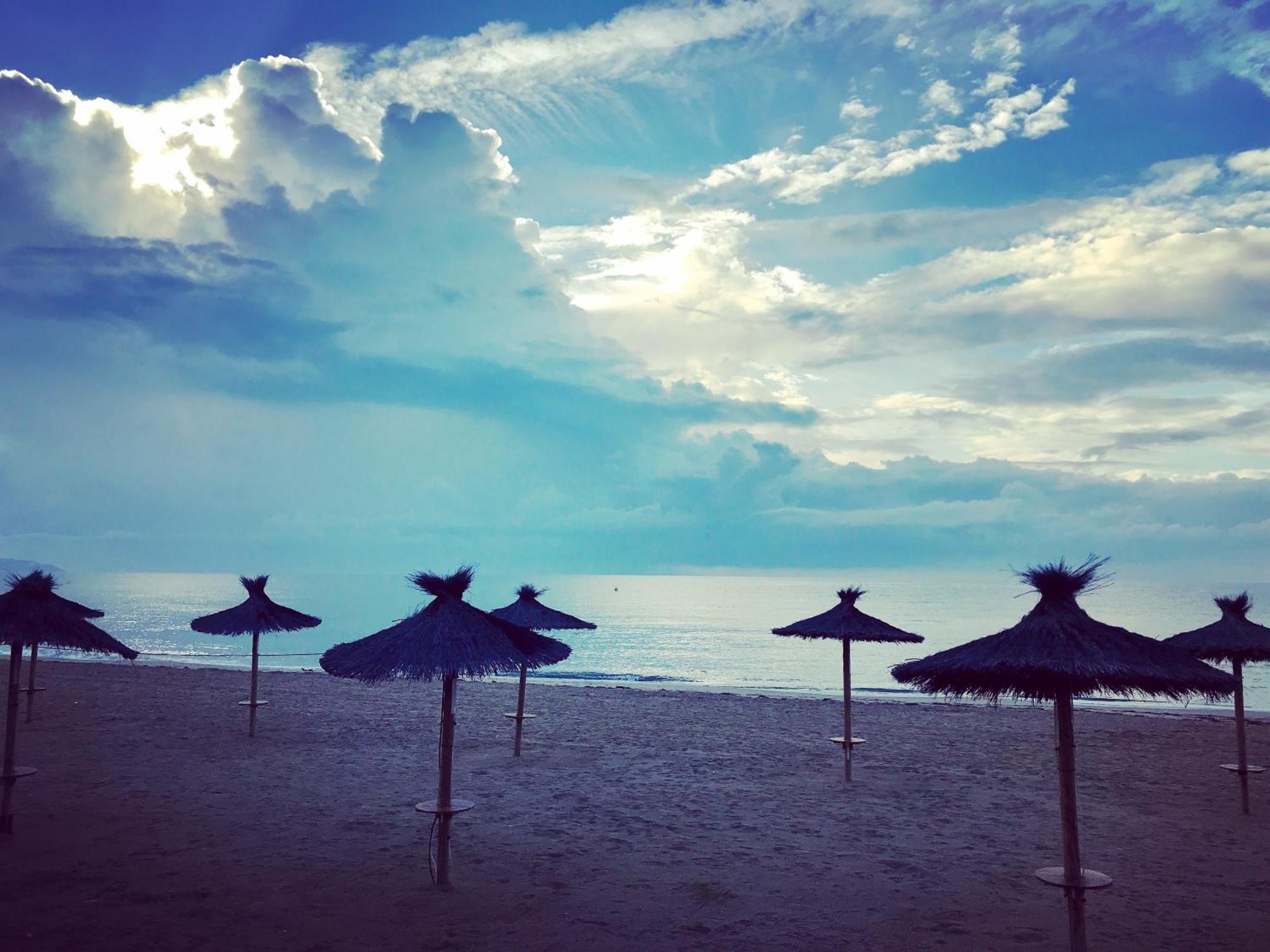Augusta Beach Apartment Cambrils Ngoại thất bức ảnh